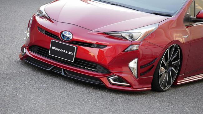 Toyota Prius получила «дикий» мейк-ап от Wald International (ФОТО)