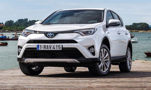 Усовершенствованная Toyota RAV4 не разочаровала своих поклонников (ФОТО)