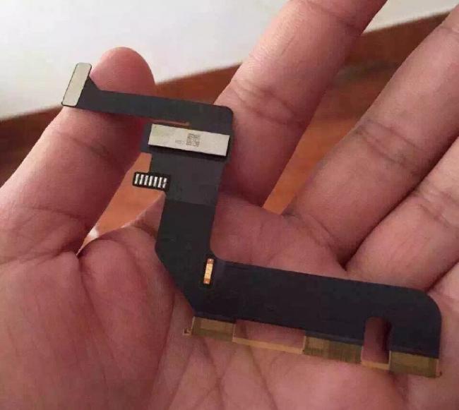 iPhone 7 вновь засветился на «живых» снимках (ФОТО)