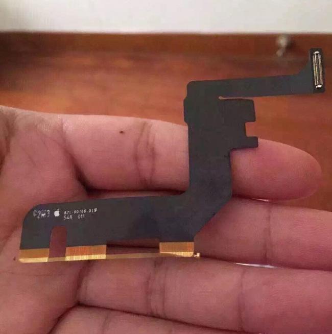 iPhone 7 вновь засветился на «живых» снимках (ФОТО)