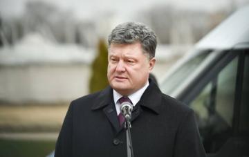 Порошенко сообщил, что постарается вернуть Савченко домой в этом месяце