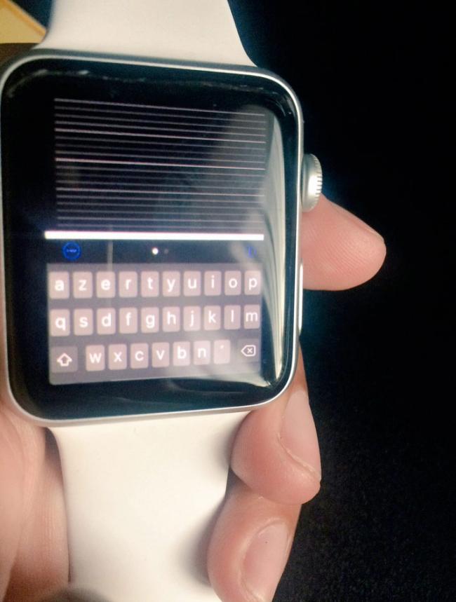 Хакер взломал Apple Watch (ФОТО)