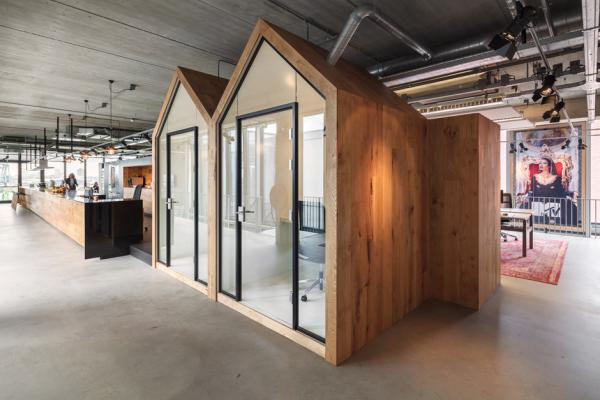 На работе, как дома: оригинальный офис голландской компании (ФОТО)