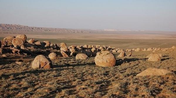 Путешествие в загадочную долину, или о чем молчат камни Мангистау (ФОТО)
