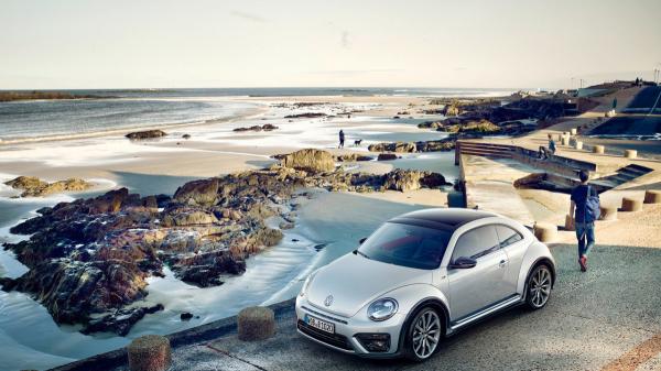 Компания Volkswagen показала обновленное семейство Beetle (ФОТО)
