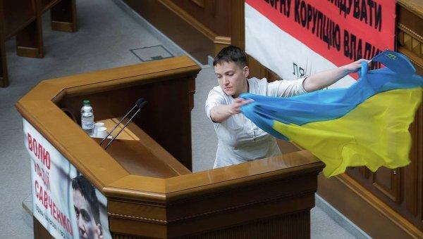 Из российского плена в украинский парламент: первый рабочий день Надежды Савченко (ФОТО)