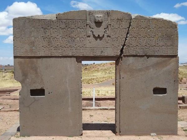 “Дверь пумы” — загадочный древний комплекс в Южной Америке (ФОТО)