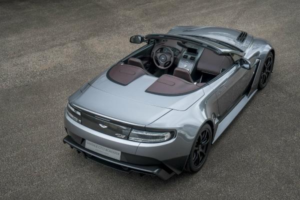 Единственный экземпляр в мире: Aston Martin выпустил Vantage GT12 Roadster (ФОТО)