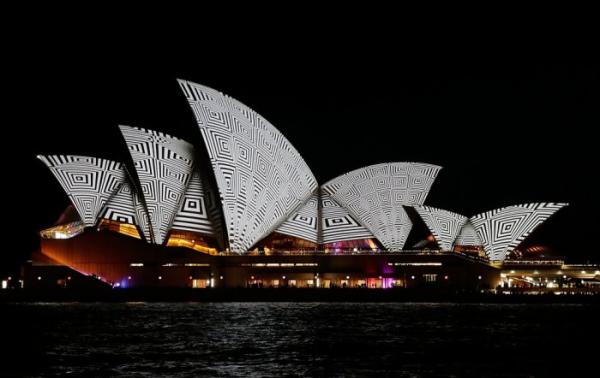 Яркое шоу: фестиваль света в Австралии (ФОТО)