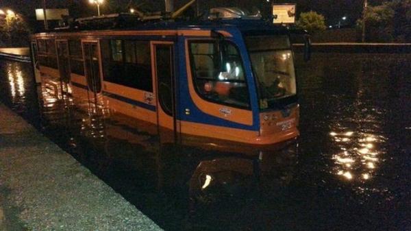 А воз и ныне там! Свежая подборка автоприколов (ФОТО)