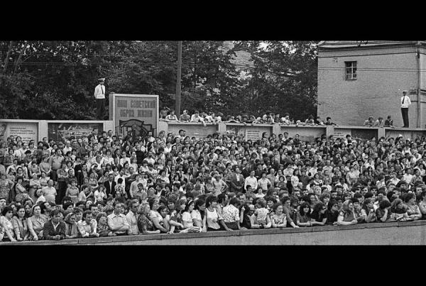 Жизнь, пойманная врасплох: снимки легендарного фотожурналиста (ФОТО)