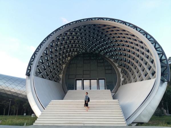 Архитектура 21 века:  культурный комплекс будущего в столице Грузии (ФОТО)