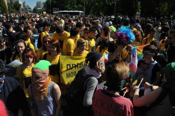 На параде ЛГТБ украинцы подтвердили «европейский» статус (ФОТО)
