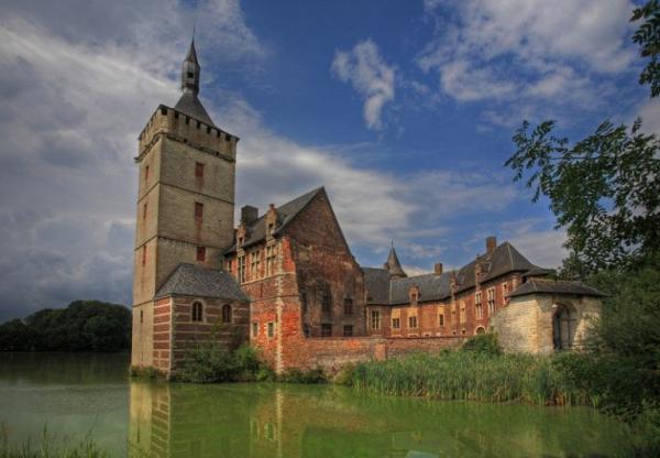 Как выглядит дом с привидениями: 10 вариантов со всего мира (ФОТО)