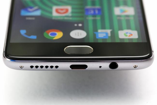 Компания OnePlus представила третье поколение «убийцы флагманов» (ФОТО)