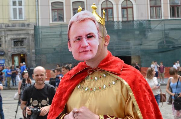 Театр одного актера. Кто и почему посмеялся над Садовым (ФОТО)