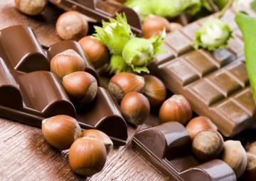 Медики объяснили любовь к шоколаду