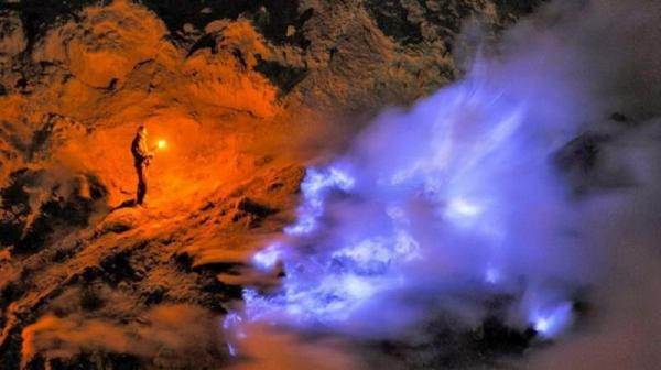 Восхитительный вулкан Иджен в Индонезии (ФОТО)