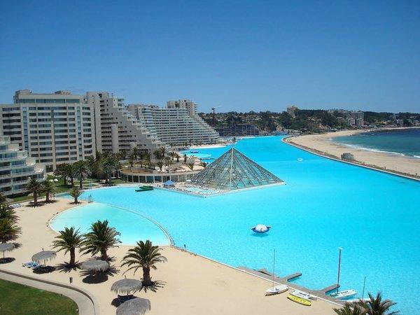 Отдых с размахом: самый большой бассейн в мире (ФОТО)