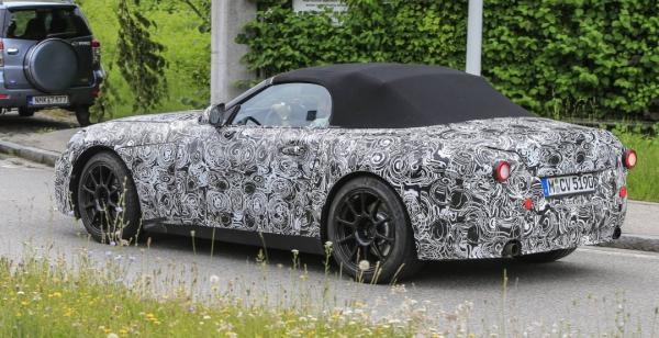 BMW тестирует гибридную версию модели Z5 (ФОТО)