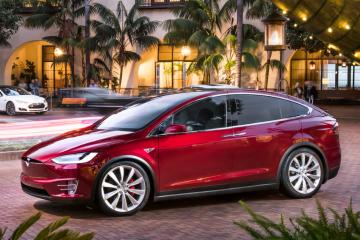 Скандал набирает обороты: автопилот Tesla попал в новое ДТП