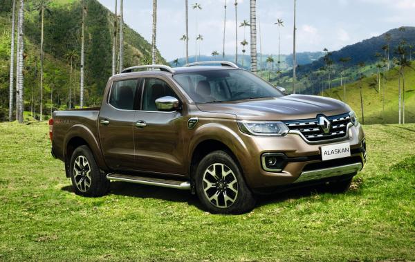 Компания Renault представила пикап Alaskan (ФОТО)