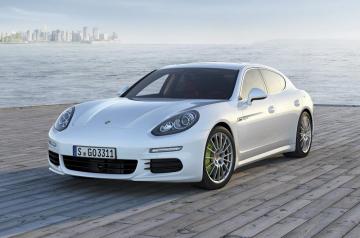 Porsche AG наращивает объемы продаж