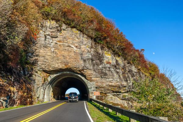 Blue Ridge Parkway: самая красивая дорога Америки (ФОТО)