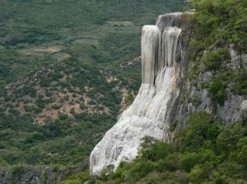 Чудо природы: каменный водопад в Мексике (ФОТО)