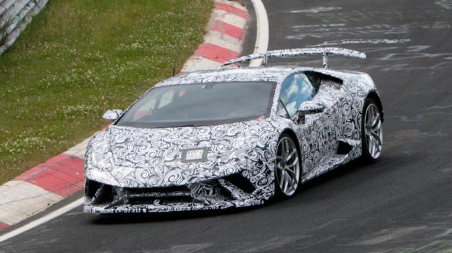 Lamborghini Huracan Superleggera замечен на тестах (ФОТО)