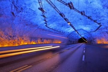 Самый длинный автомобильный туннель в мире (ФОТО)