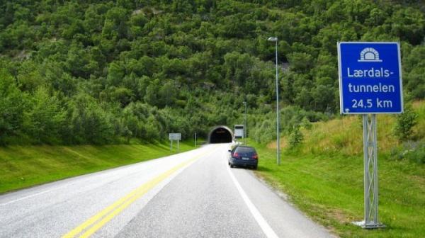 Самый длинный автомобильный туннель в мире (ФОТО)
