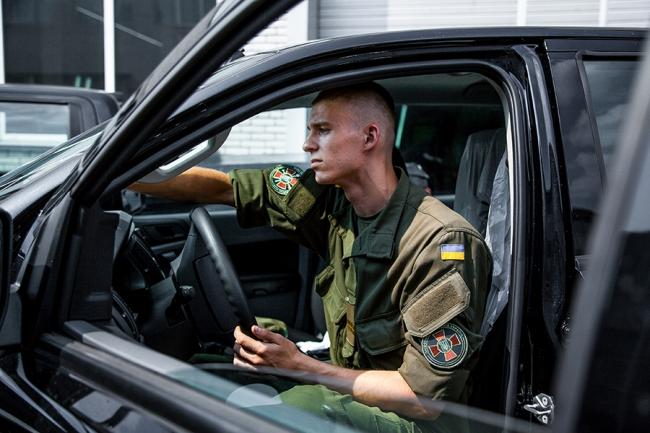 США передали украинским военным пикапы Ford Ranger Truck (ФОТО)