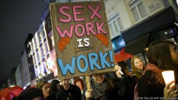 Украинцы просят легализовать проституцию