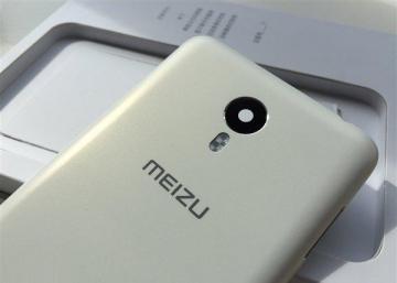 В Сети появились «живые» снимки таинственного Meizu M1E (ФОТО)