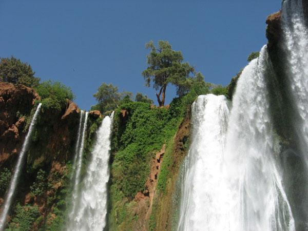 “Покрывало влюбленных”: один из самых красивых водопадов Африки (ФОТО)