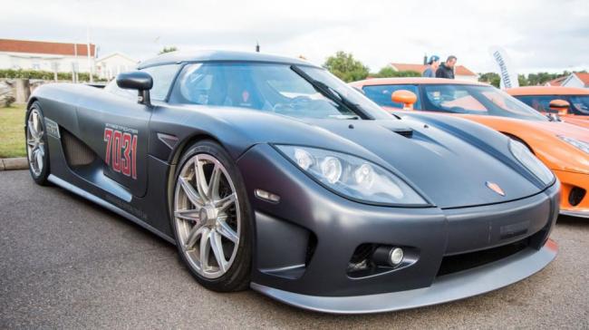 Редкое зрелище: большая концентрация Koenigsegg в одном месте (ФОТО)