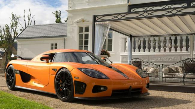 Редкое зрелище: большая концентрация Koenigsegg в одном месте (ФОТО)