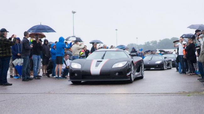 Редкое зрелище: большая концентрация Koenigsegg в одном месте (ФОТО)