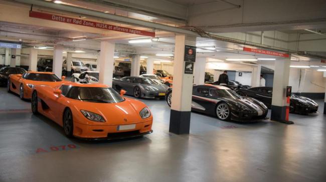 Редкое зрелище: большая концентрация Koenigsegg в одном месте (ФОТО)