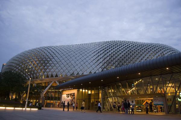 “Театры у залива”: красивейшая достопримечательность Сингапура (ФОТО)