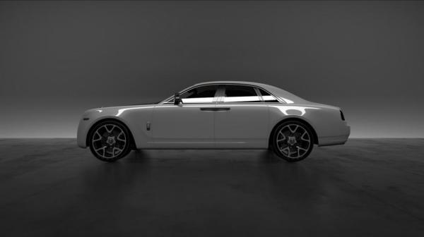 Мастера автотюнинга показали "карбоновую обертку" роскошных авто от Rolls-Royce (ФОТО)