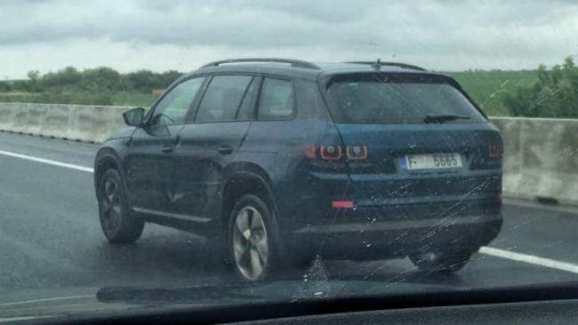 В Сети появились снимки Skoda Kodiaq без камуфляжа (ФОТО)