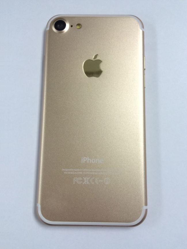 В Сети появились качественные снимки iPhone 7 и iPhone 7 Plus (ФОТО)