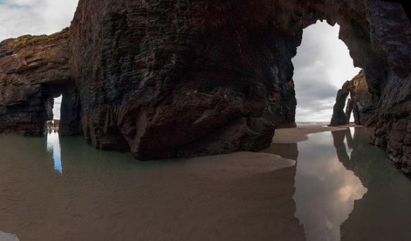 Удивительное творение природы: пляж Кафедральных Соборов в Испании (ФОТО)