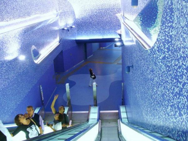 Самая эффектная станция метро в Европе (ФОТО)