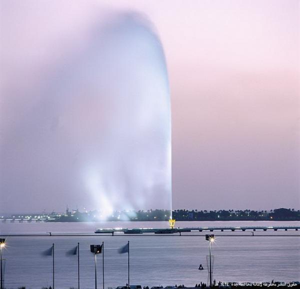 Самый высокий фонтан в мире (ФОТО)