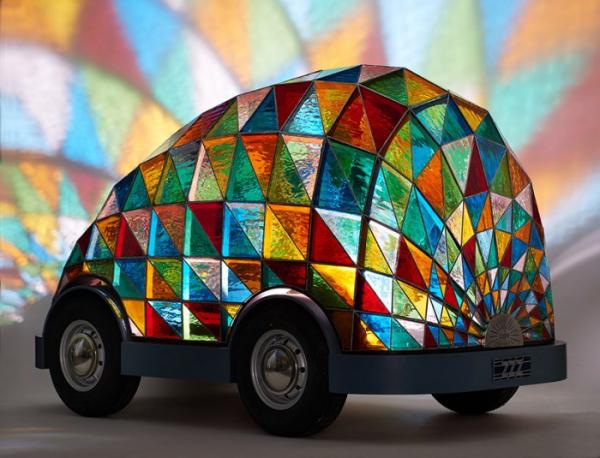 Неординарный британский дизайнер показал свой проект автомобиля будущего (ФОТО)