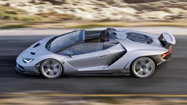 В Сети появились «живые» снимки Lamborghini Centenario Roadster (ФОТО)