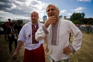 День независимости: знаменитые украинки надели вышиванки (ФОТО)